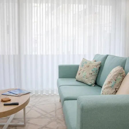 Nina Da - By Sch Daire *